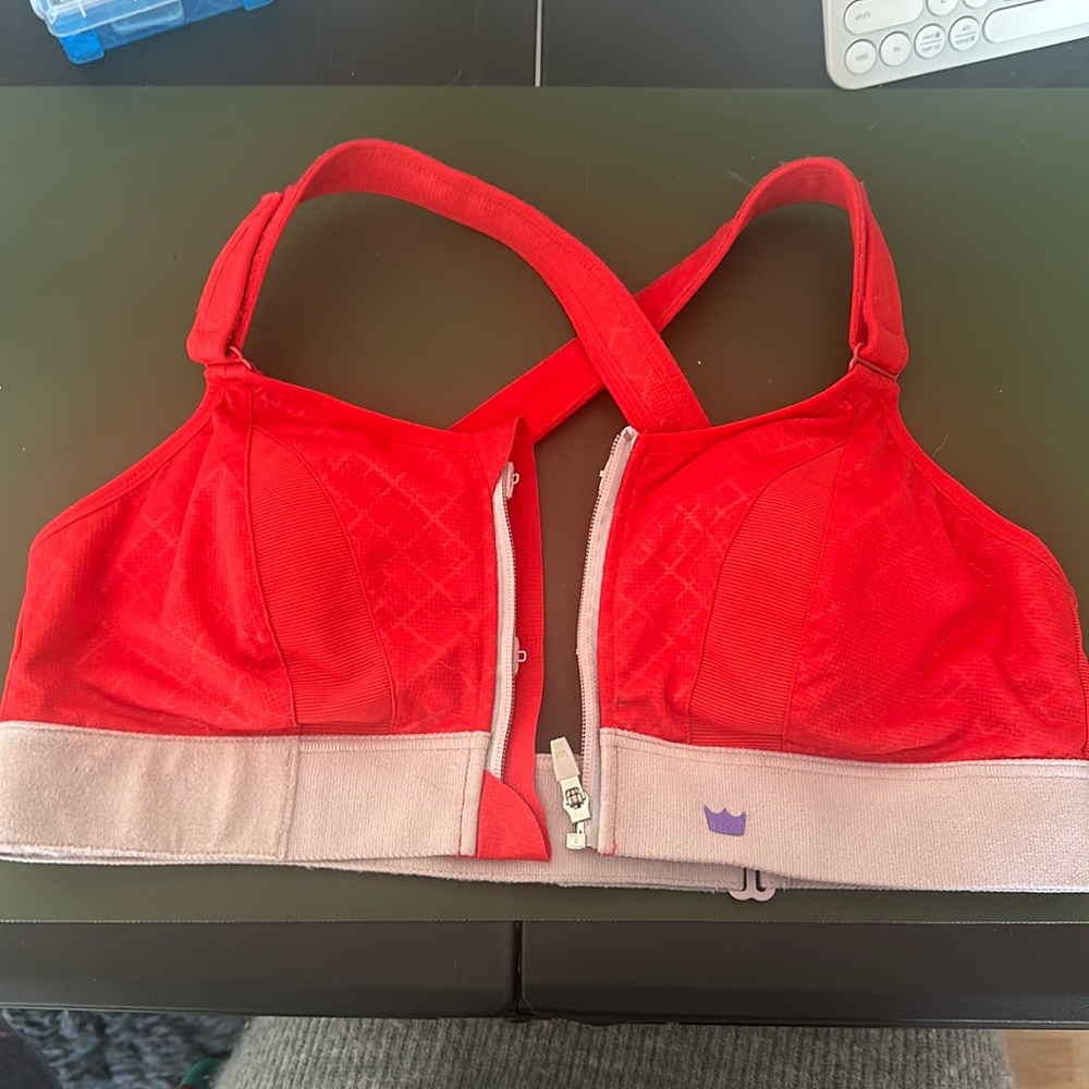 Shefit- 1Luxe